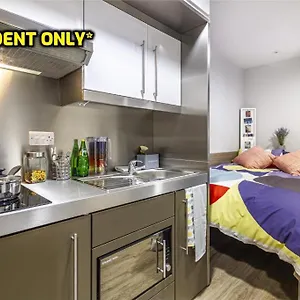 Apartment Student Only Zeni In United Kingdom
